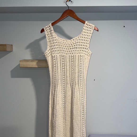 Dresses & Skirts - Heavy‎ kint crochet beige dress